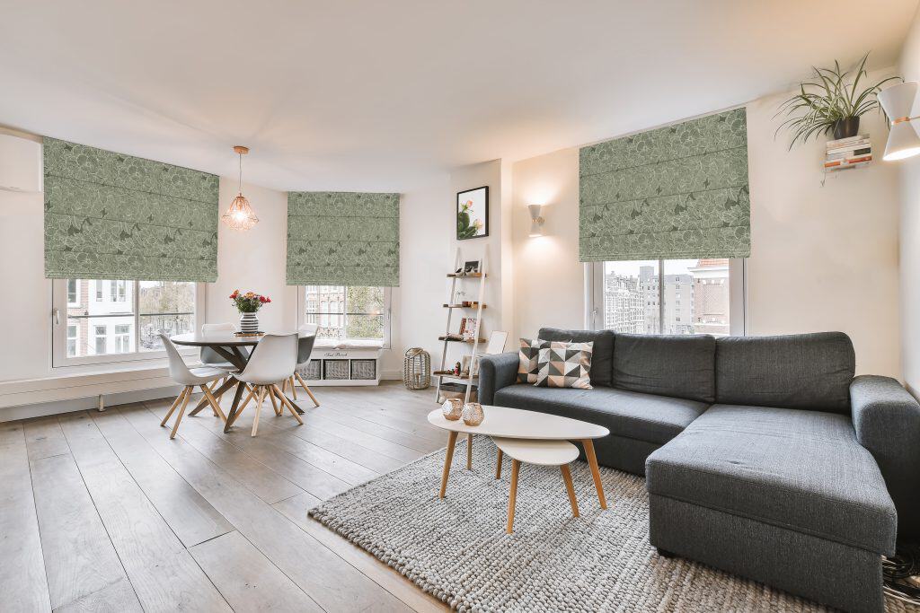 Bright,Living,Room,In,A,Modern,Luxury,House